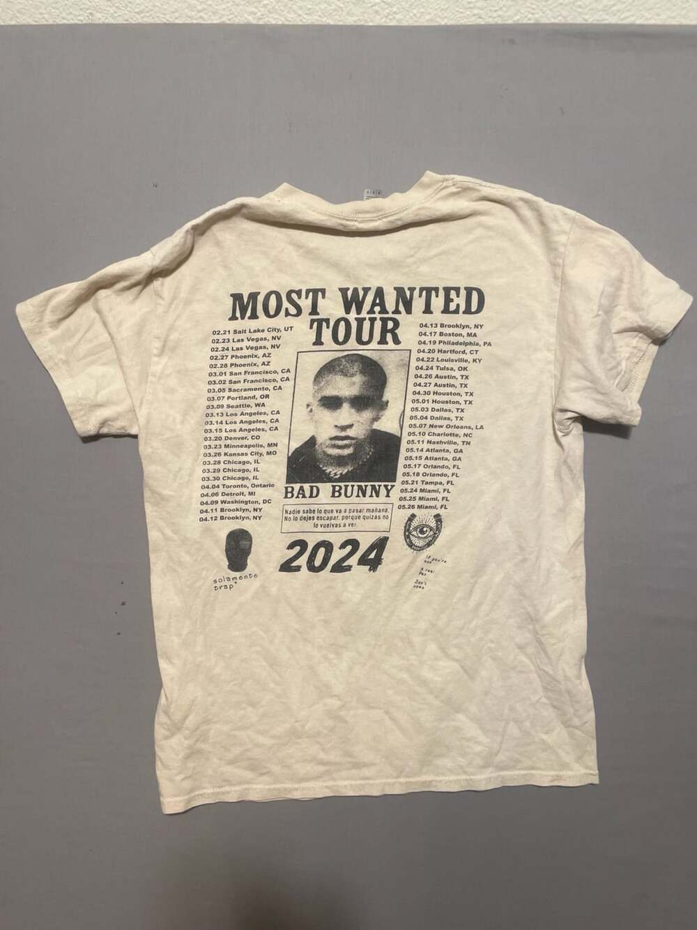 Bad Bunny Most Wanted Tour 2024 Concert Merch T-Shirt Cream Beige Size Medium - Picture 4 of 6